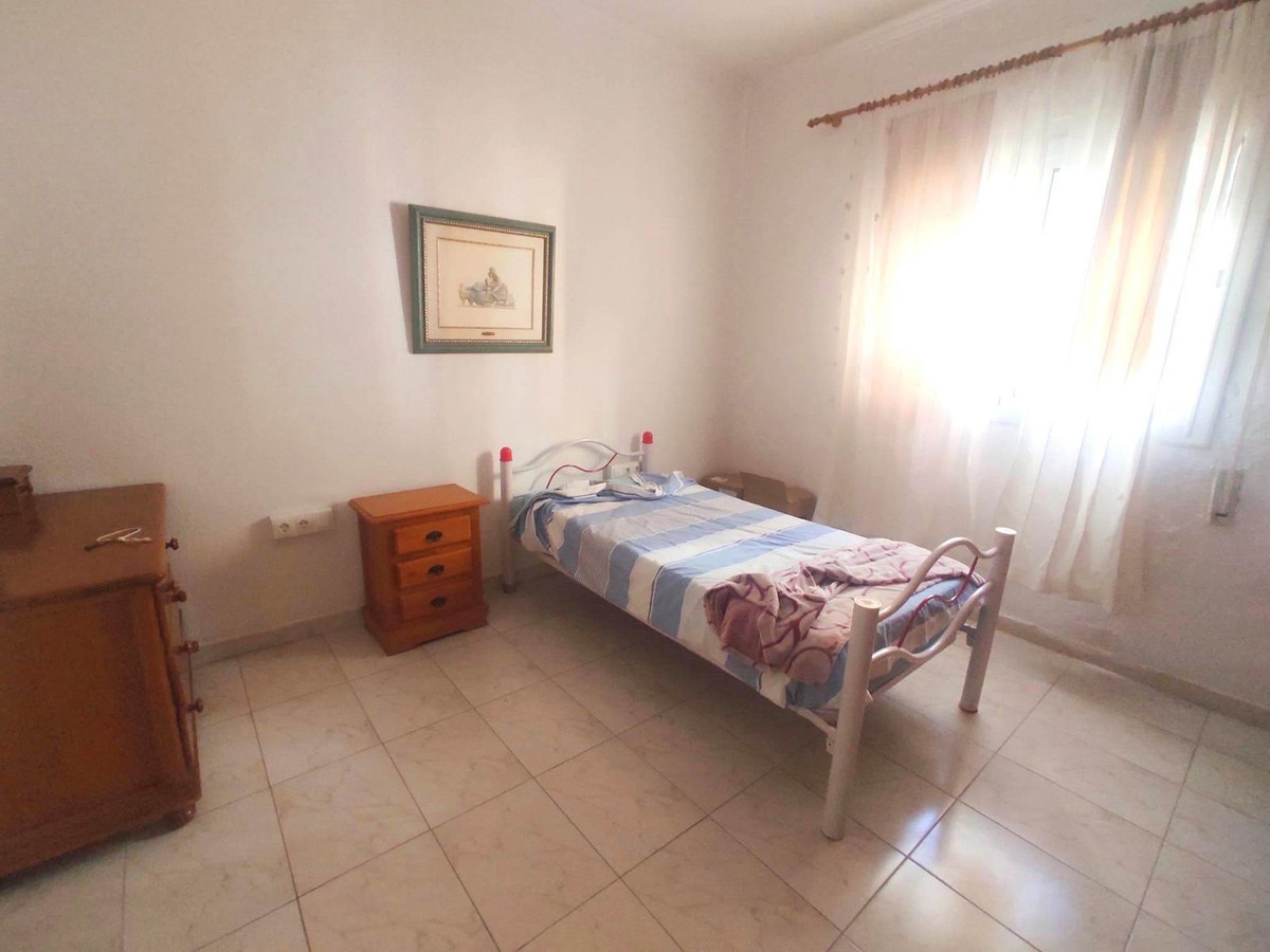 Huis te koop in Capuchinos | 4 slaapkamers H5365918