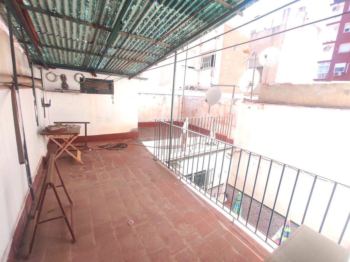 Huis te koop in Capuchinos | 4 slaapkamers H5365918