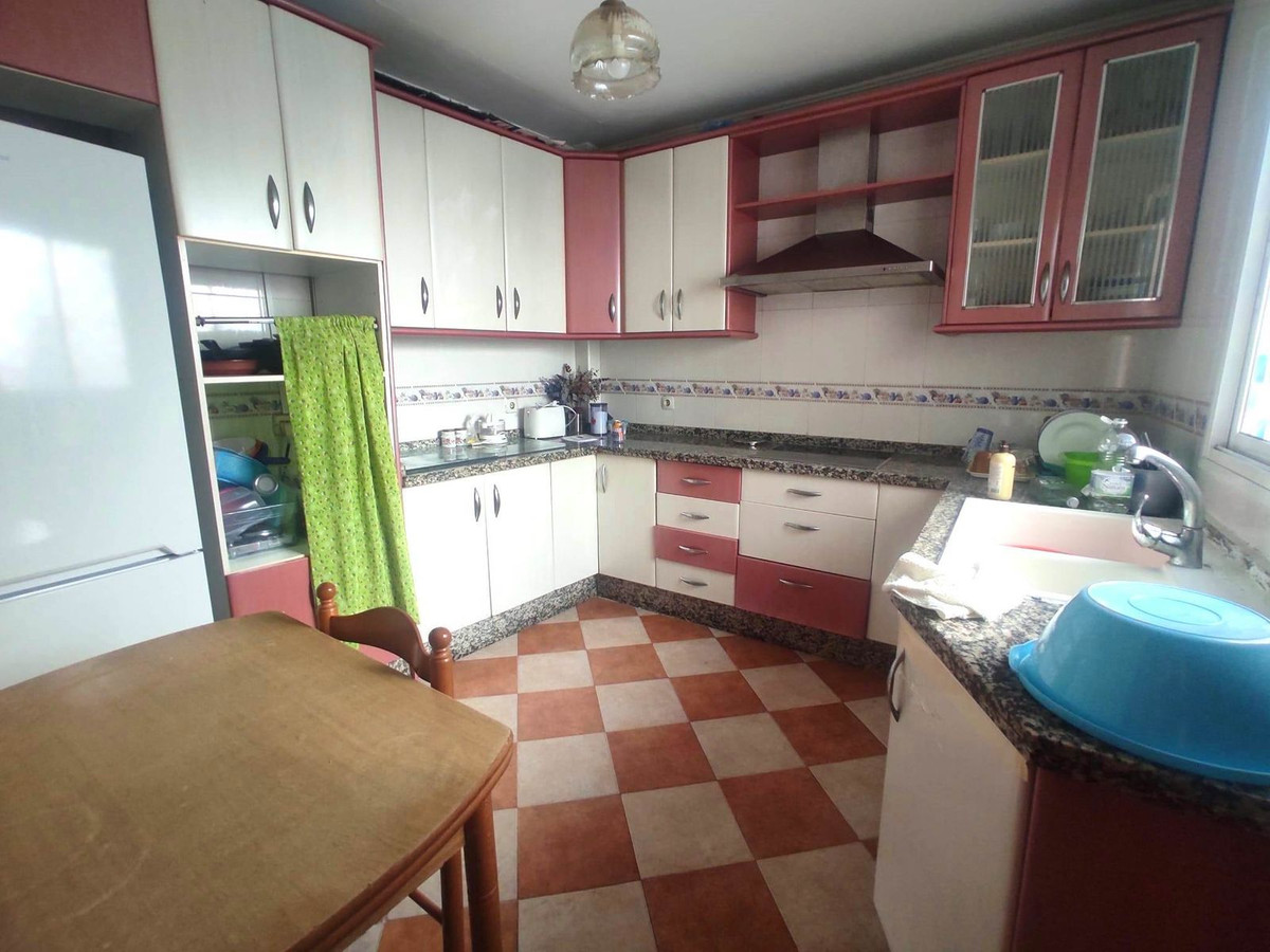 Huis te koop in Capuchinos | 4 slaapkamers H5365918