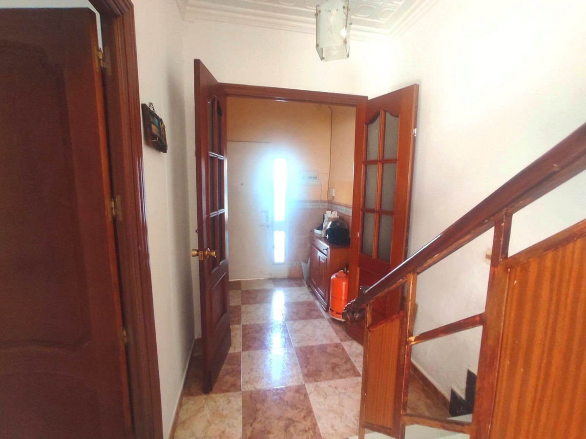 Huis te koop in Capuchinos | 4 slaapkamers H5365918