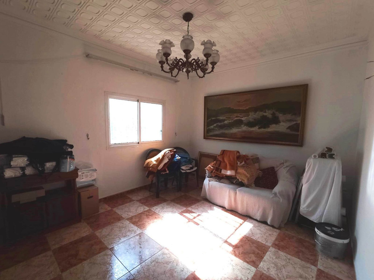 Huis te koop in Capuchinos | 4 slaapkamers H5365918