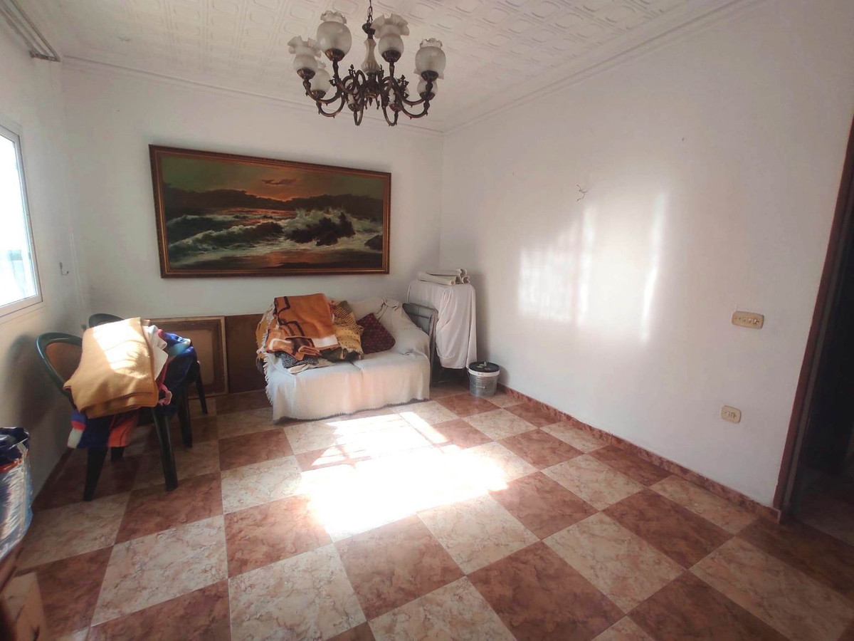 Huis te koop in Capuchinos | 4 slaapkamers H5365918