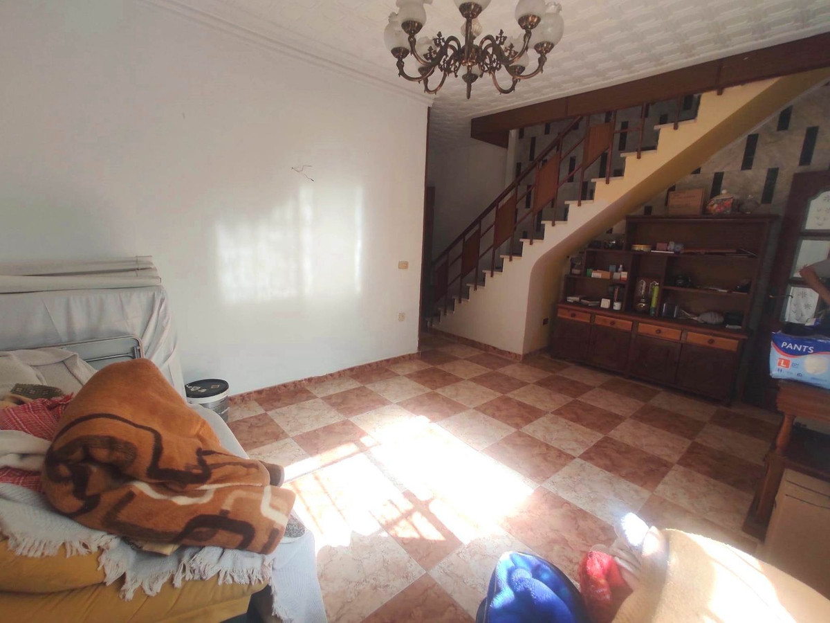 Huis te koop in Capuchinos | 4 slaapkamers H5365918