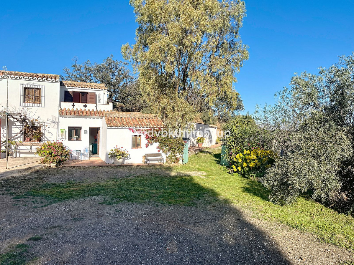 Semi-Vrijstaande Villa in Casabermeja-24