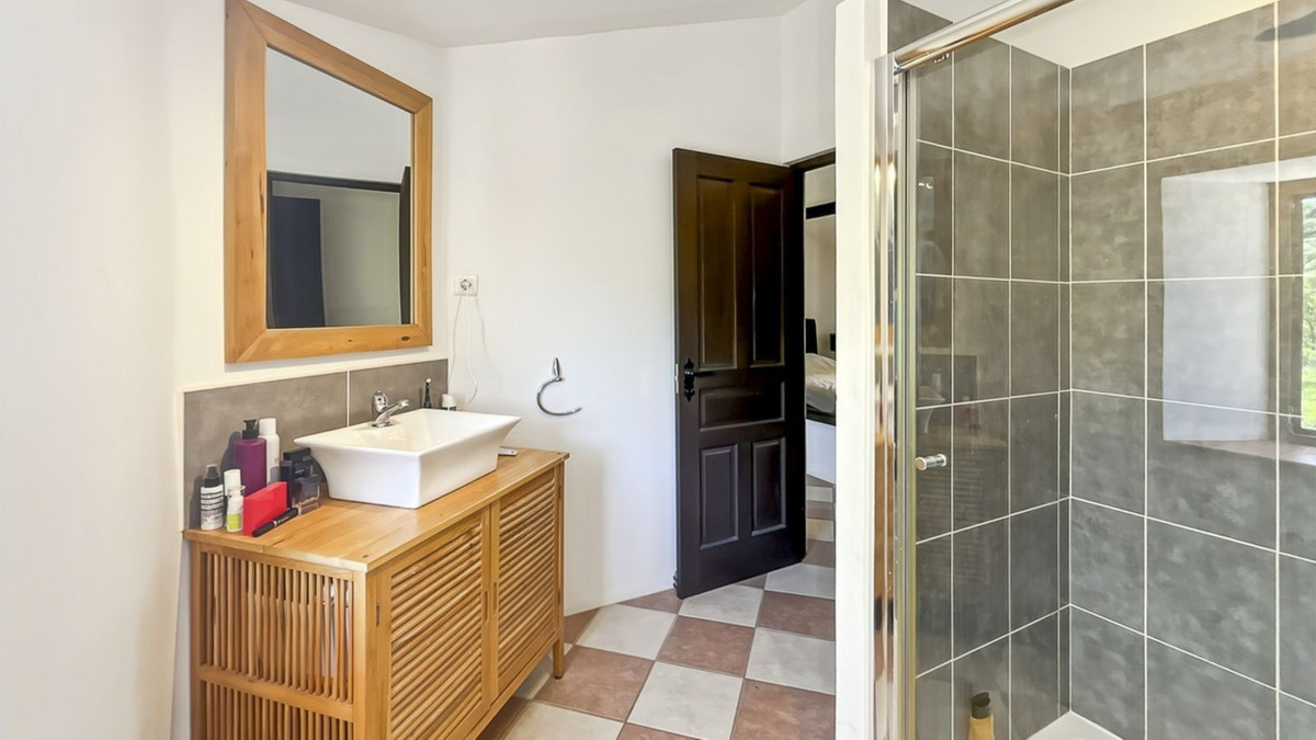 Property main view 25