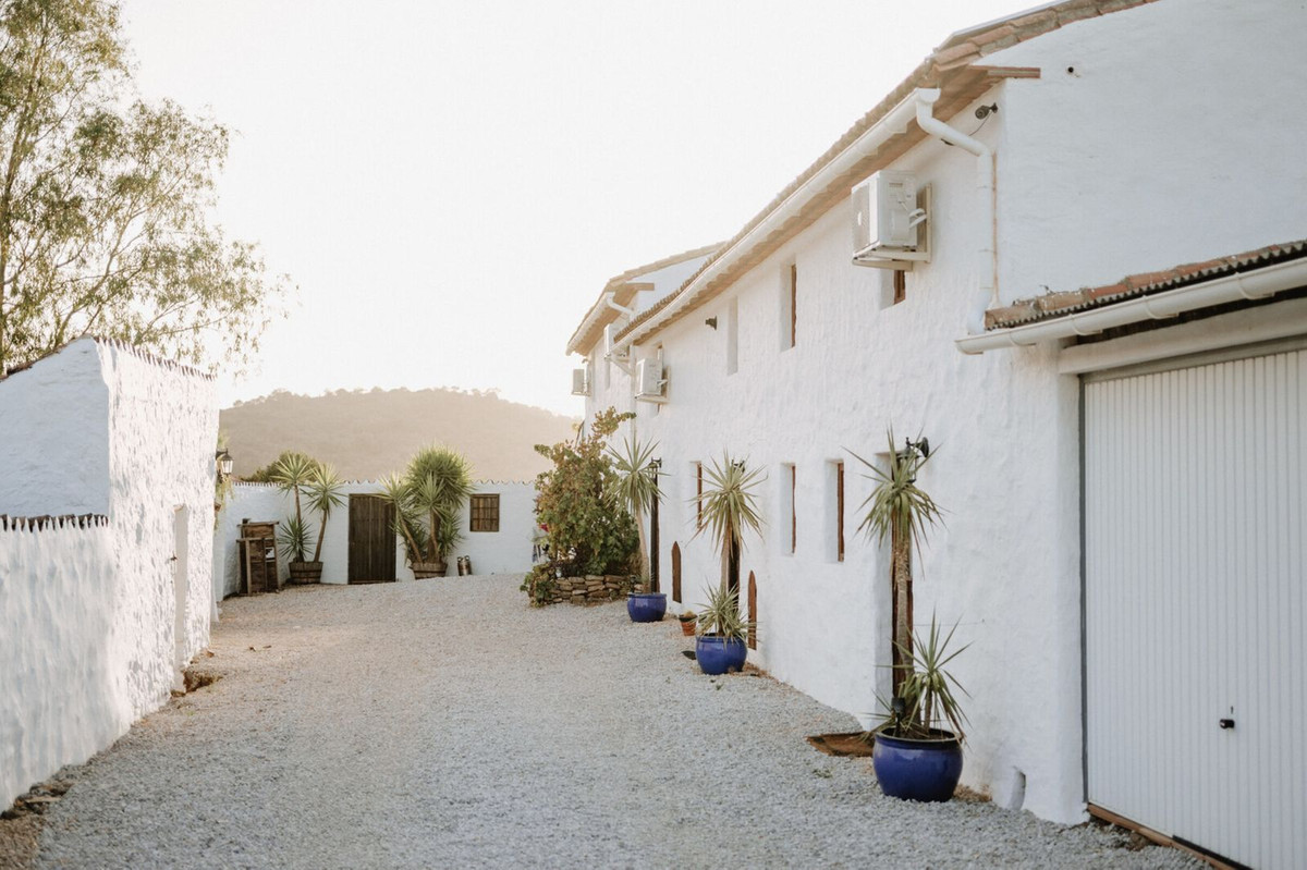 Property main view 32