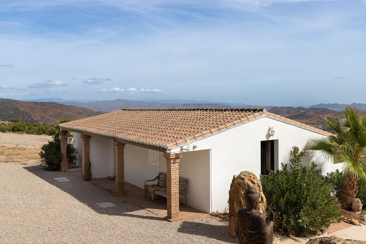 Finca - Cortijo in Casarabonela-12