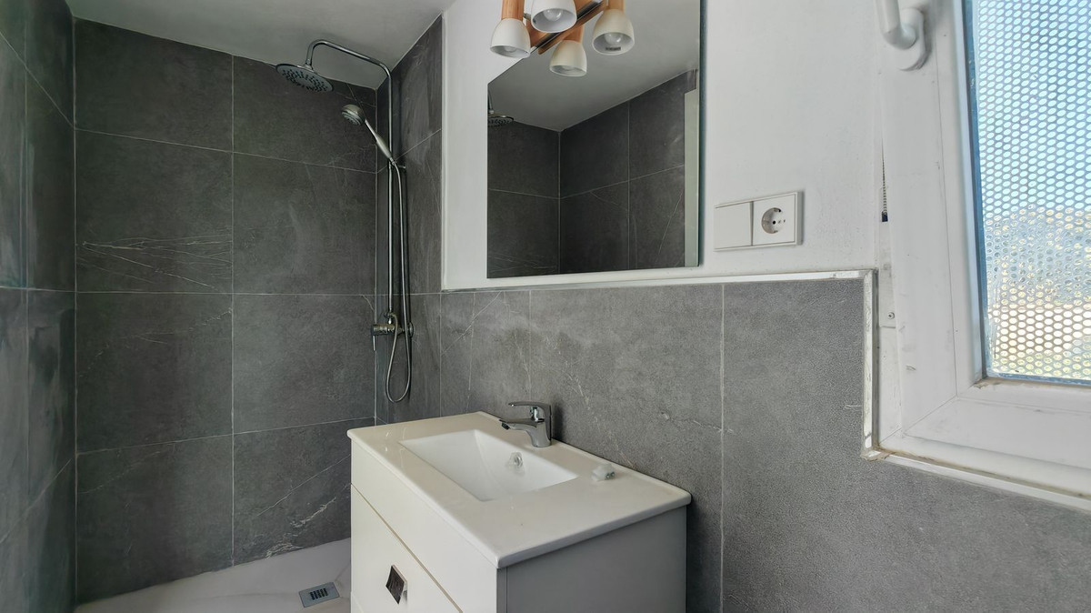 Huis te koop in Casarabonela | 4 slaapkamers H4898959