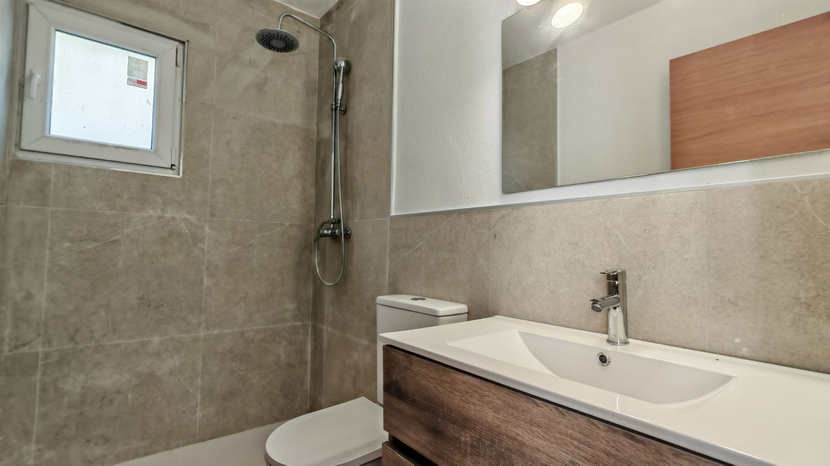 Huis te koop in Casarabonela | 4 slaapkamers H4898959