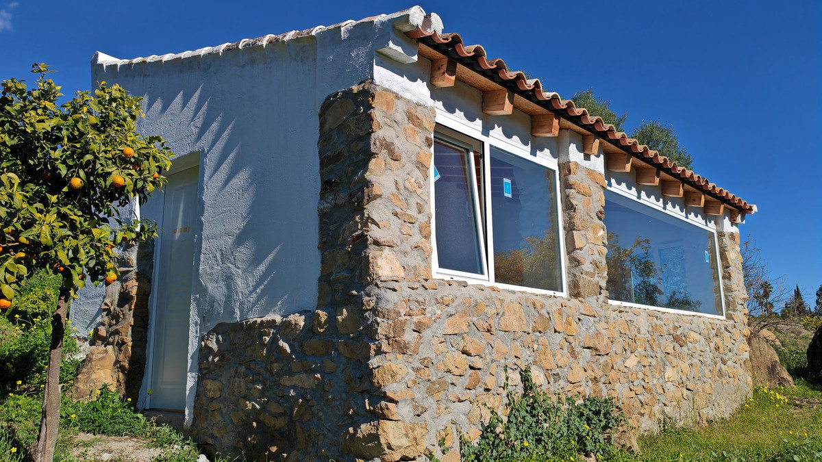 Huis te koop in Casarabonela | 4 slaapkamers H4898959