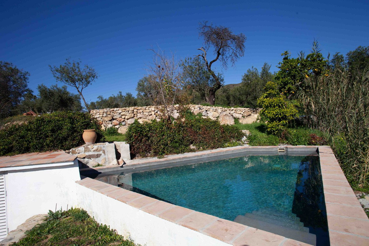 Huis te koop in Casarabonela | 4 slaapkamers H4898959