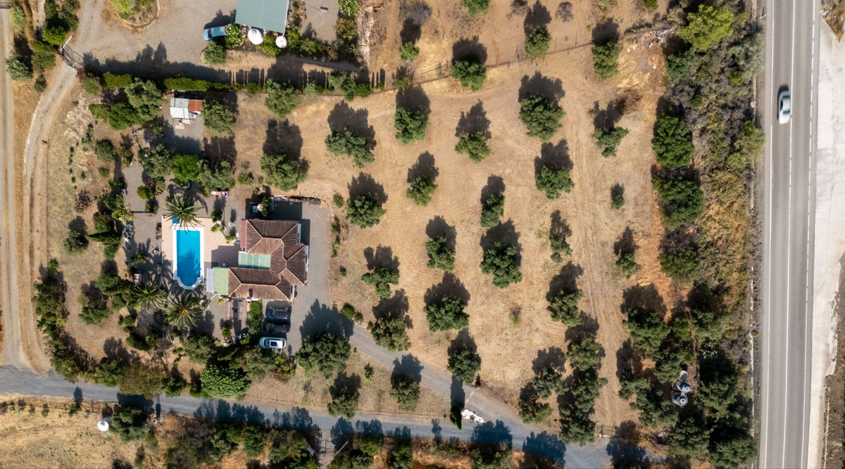 Huis te koop in Casarabonela | 2 slaapkamers H5077552