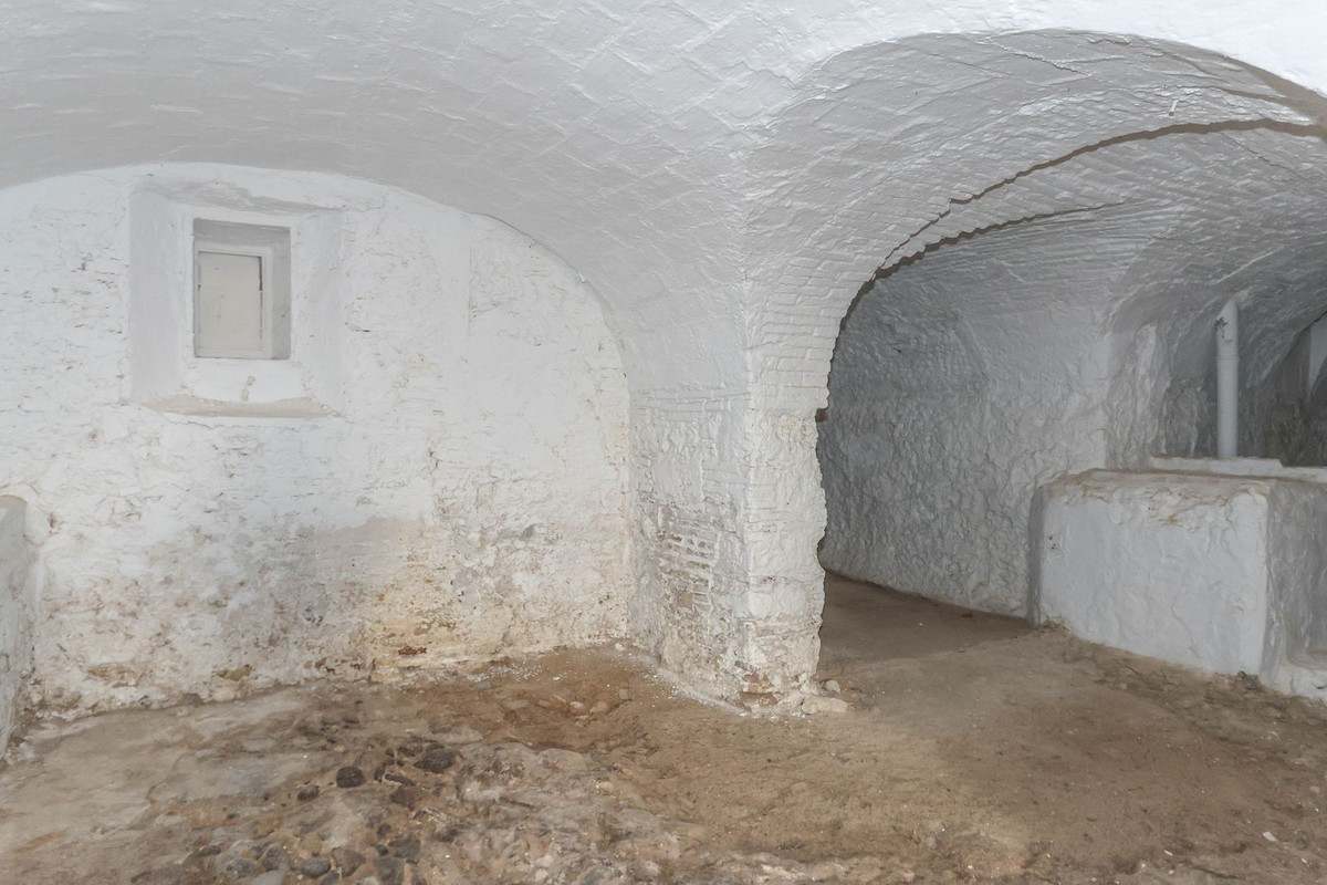 Property main view 63