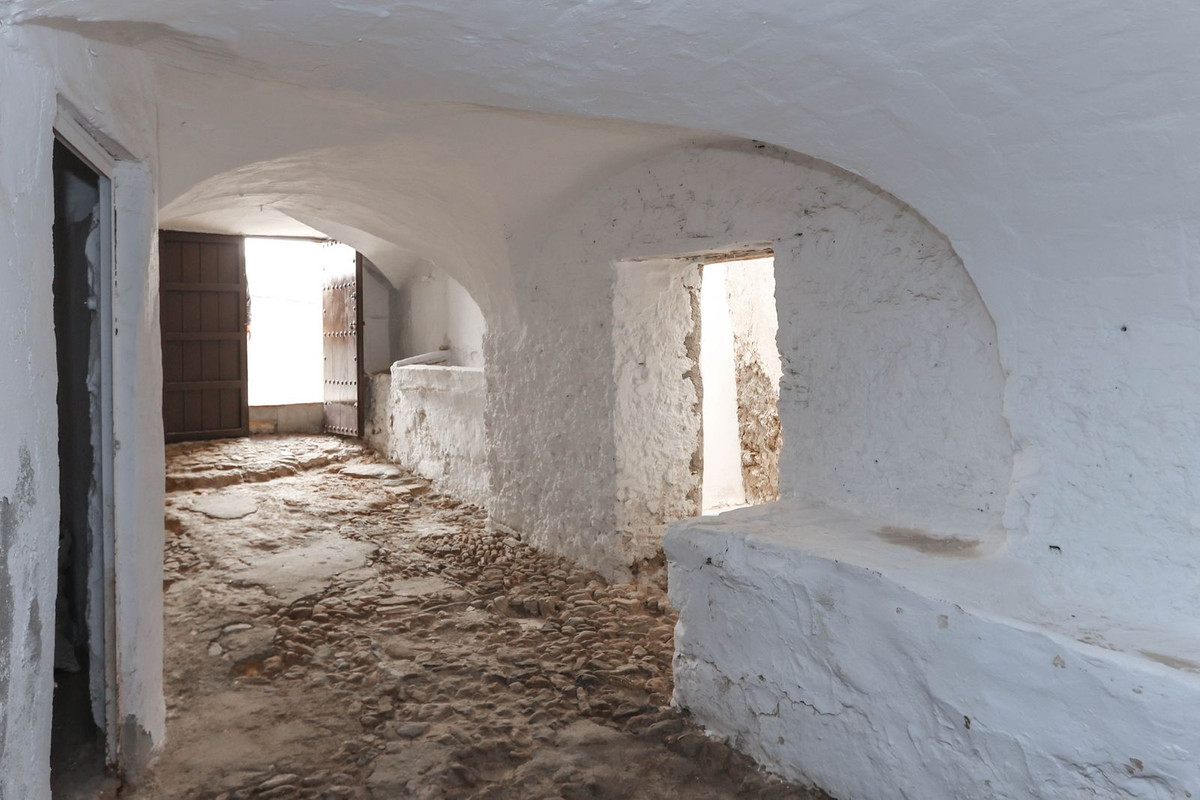 Property main view 64