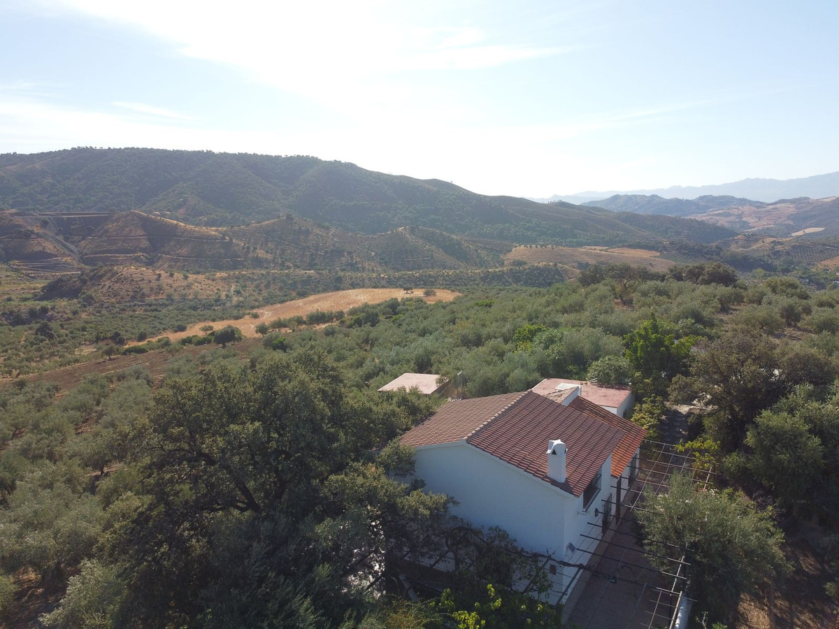 Huis te koop in Casarabonela | 4 slaapkamers H5218348