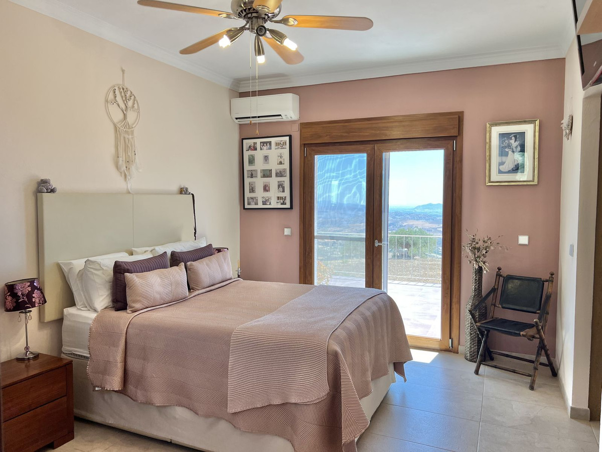 Huis te koop in Casarabonela | 3 slaapkamers H5234527