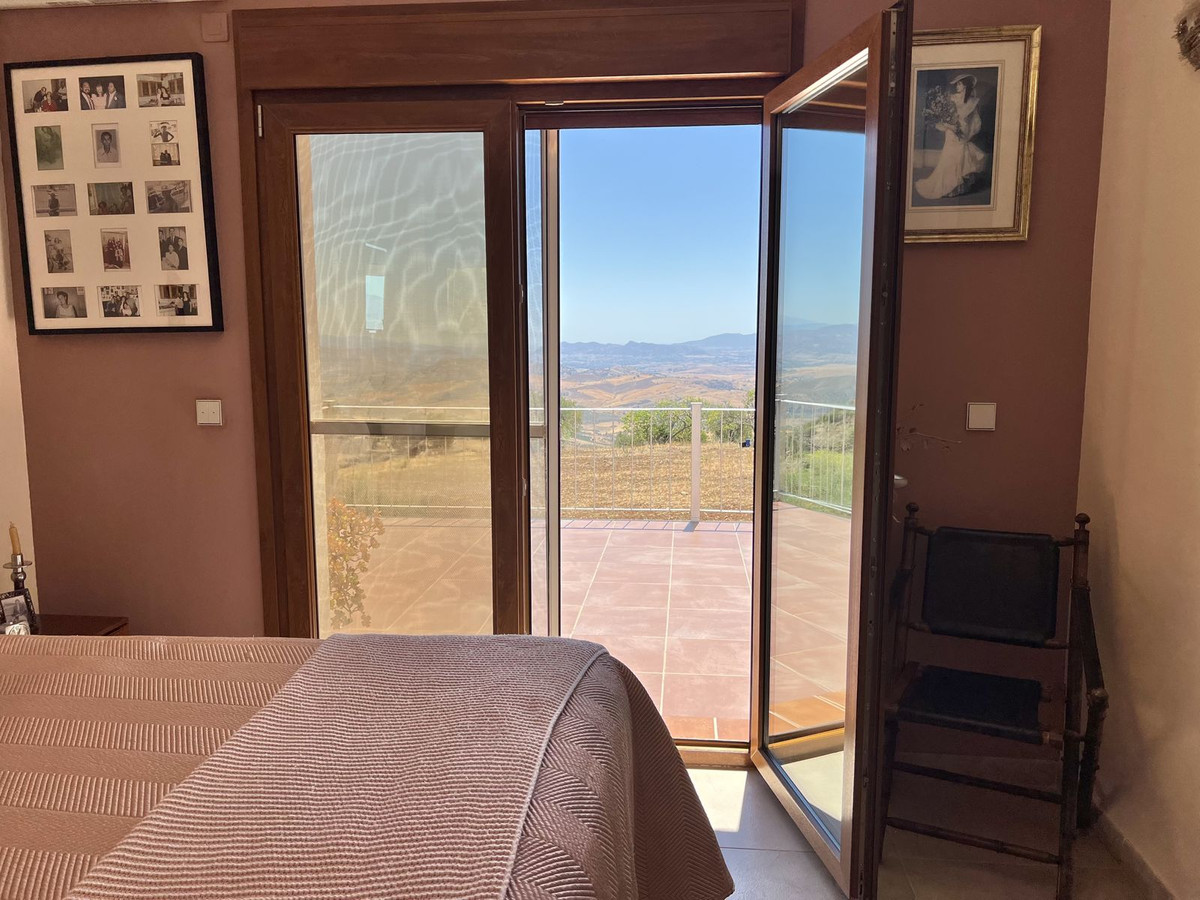 Huis te koop in Casarabonela | 3 slaapkamers H5234527