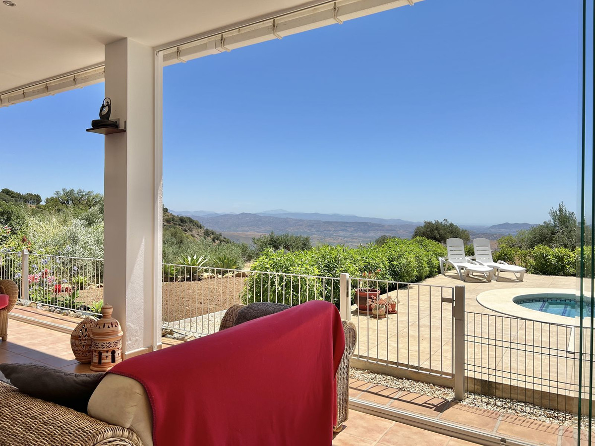 Huis te koop in Casarabonela | 3 slaapkamers H5234527