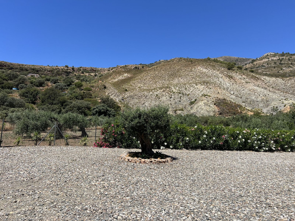 Huis te koop in Casarabonela | 3 slaapkamers H5234527