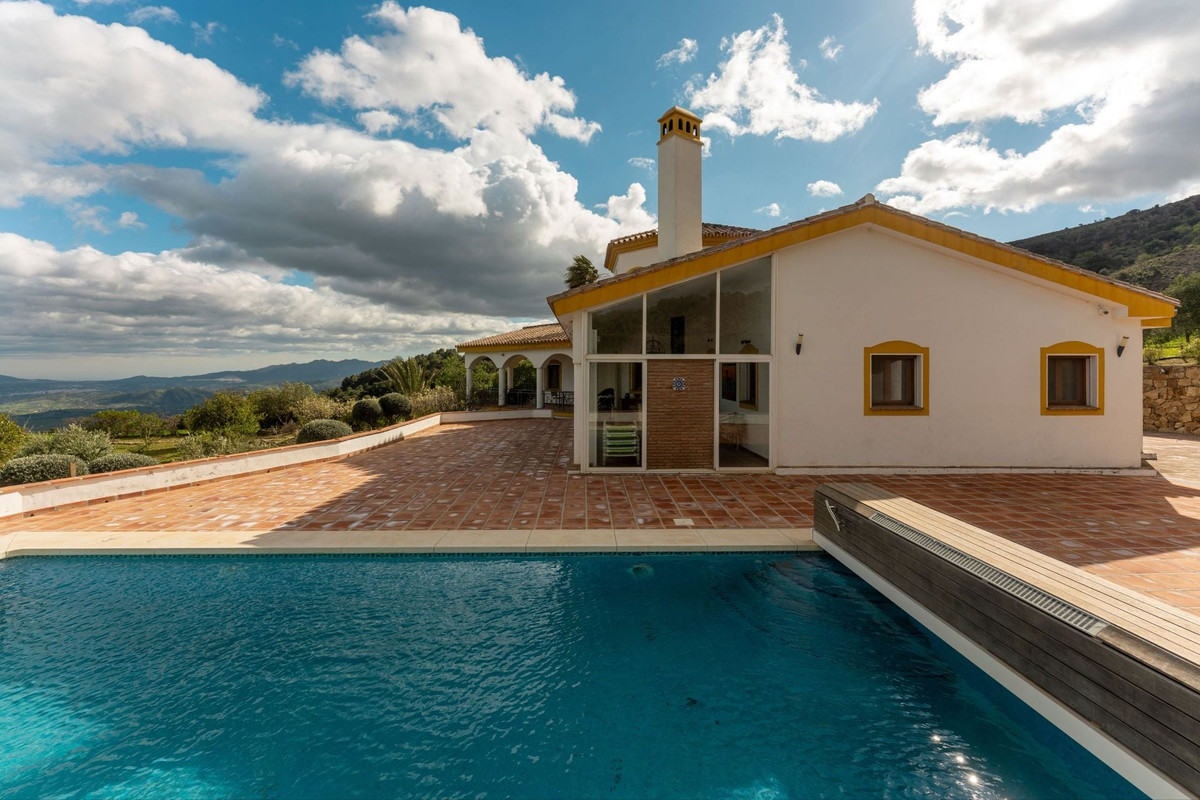 Property main view 40