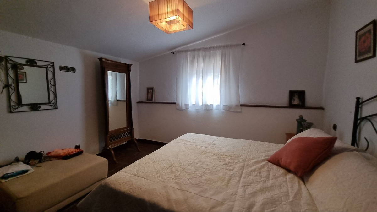 Property main view 33