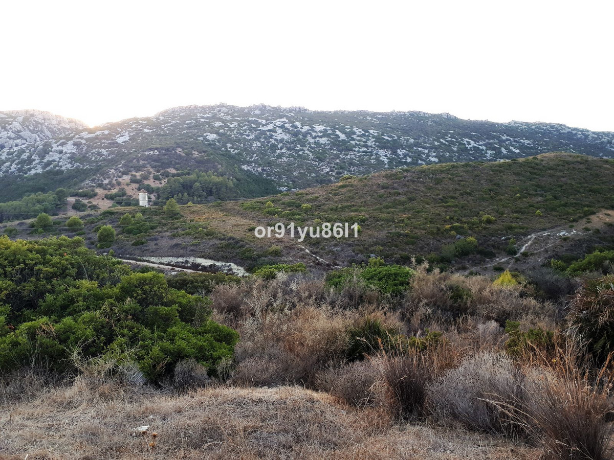 Finca - Cortijo for sale in Casares | 5 bedrooms H4088860