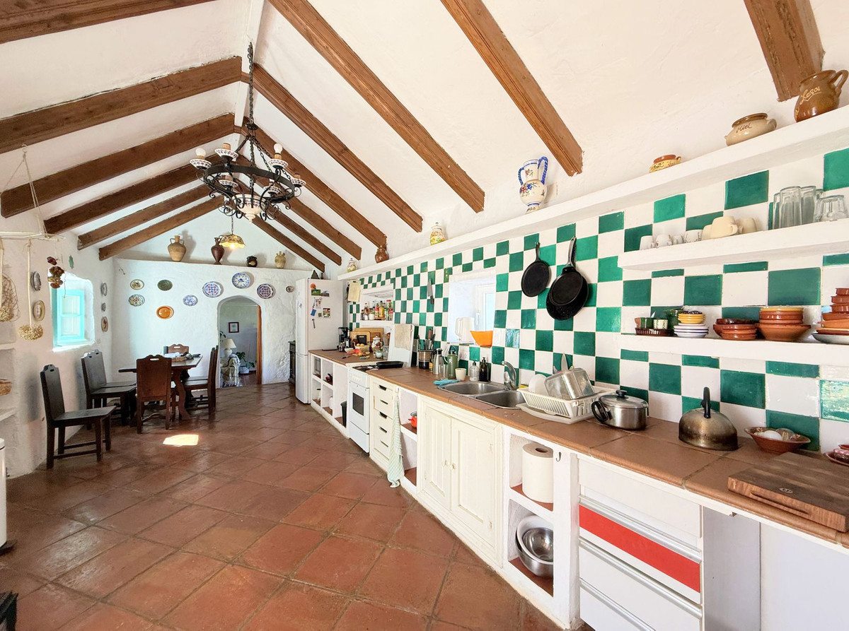 Huis te koop in Casares | 6 slaapkamers H4958020