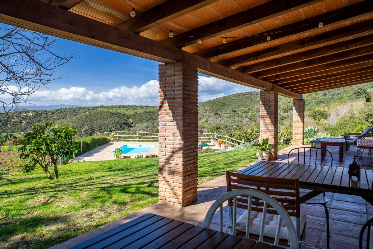 Huis te koop in Casares | 6 slaapkamers H4958020