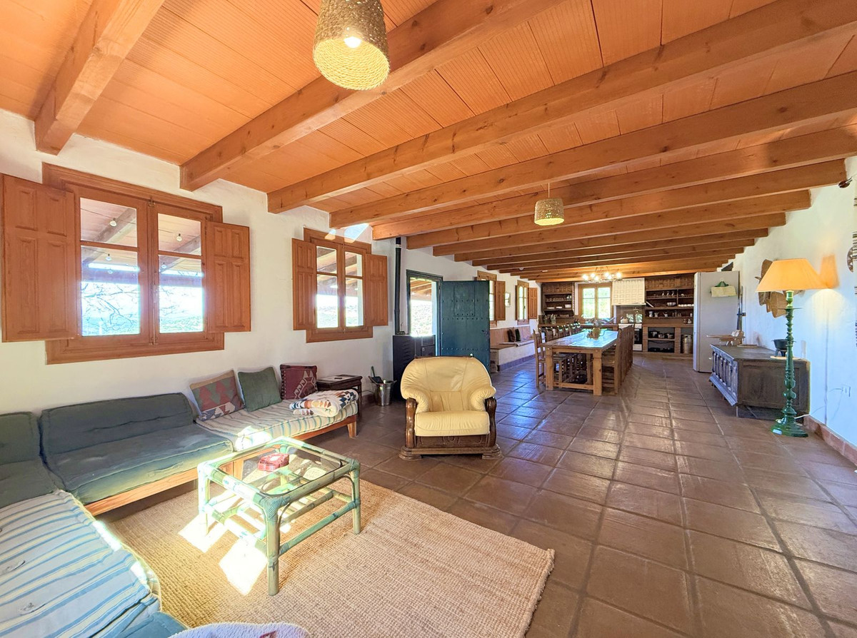 Huis te koop in Casares | 6 slaapkamers H4958020