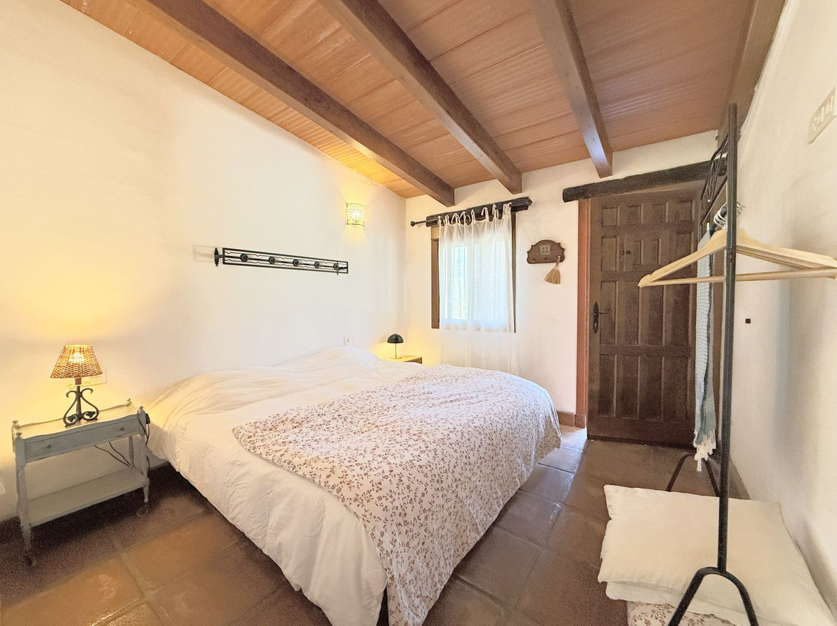 Huis te koop in Casares | 6 slaapkamers H4958020