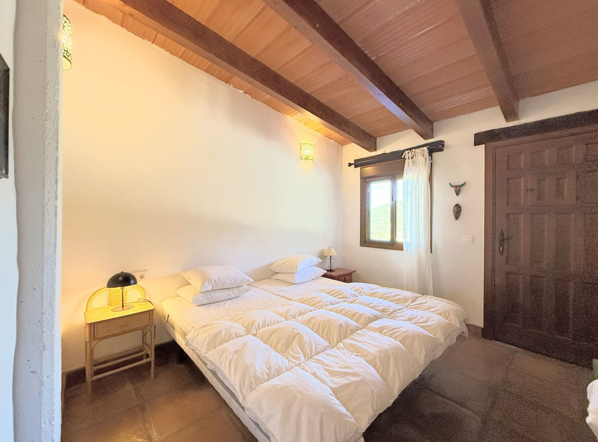 Huis te koop in Casares | 6 slaapkamers H4958020