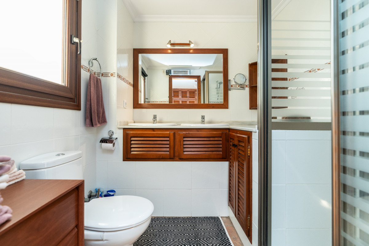 Huis te koop in Casares | 3 slaapkamers H5037166