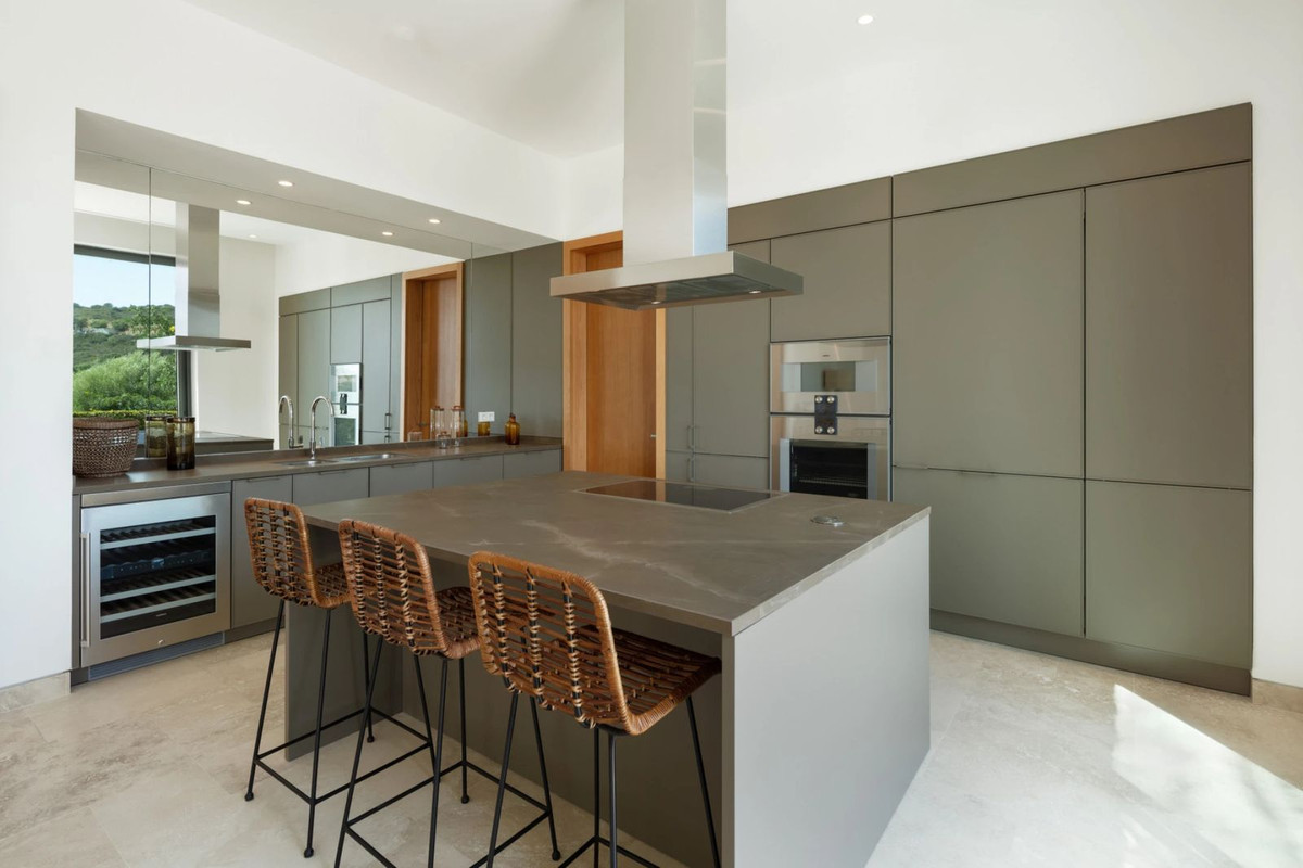 Huis te koop in Casares | 6 slaapkamers H5040244