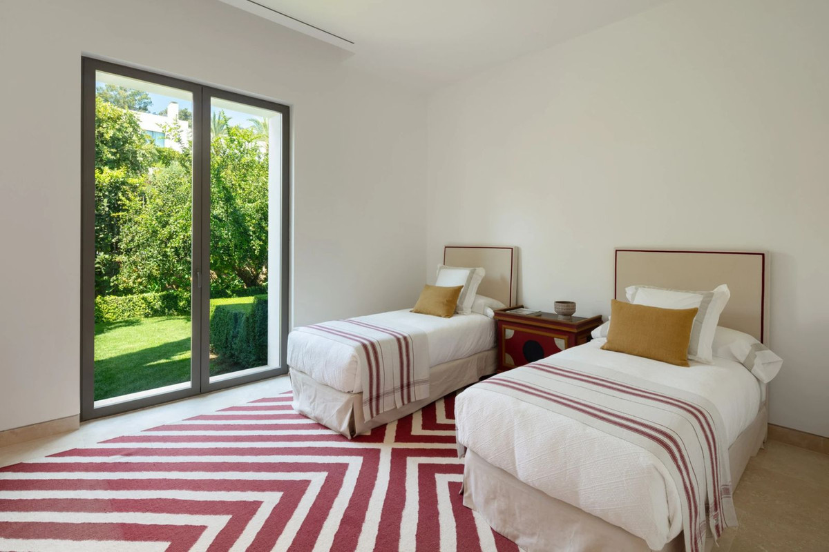 Huis te koop in Casares | 6 slaapkamers H5040244