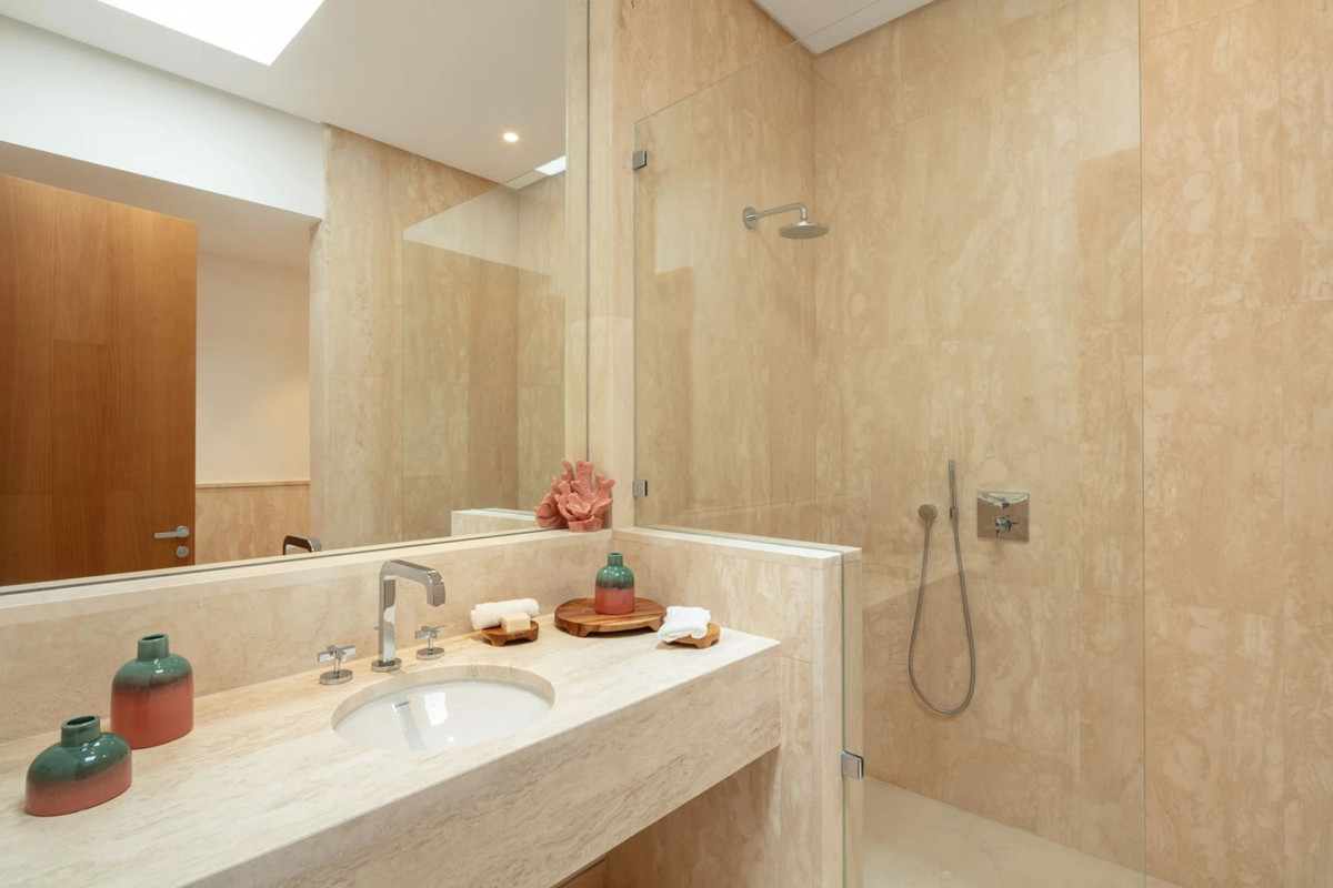 Huis te koop in Casares | 6 slaapkamers H5040244