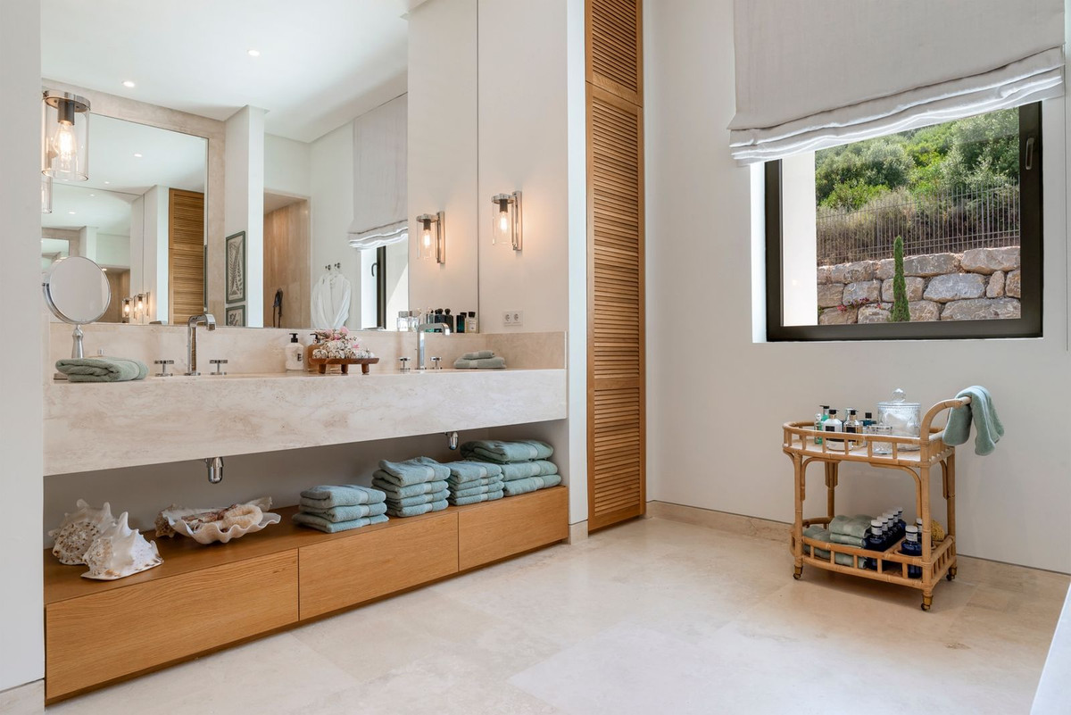 Huis te koop in Casares | 5 slaapkamers H5076856