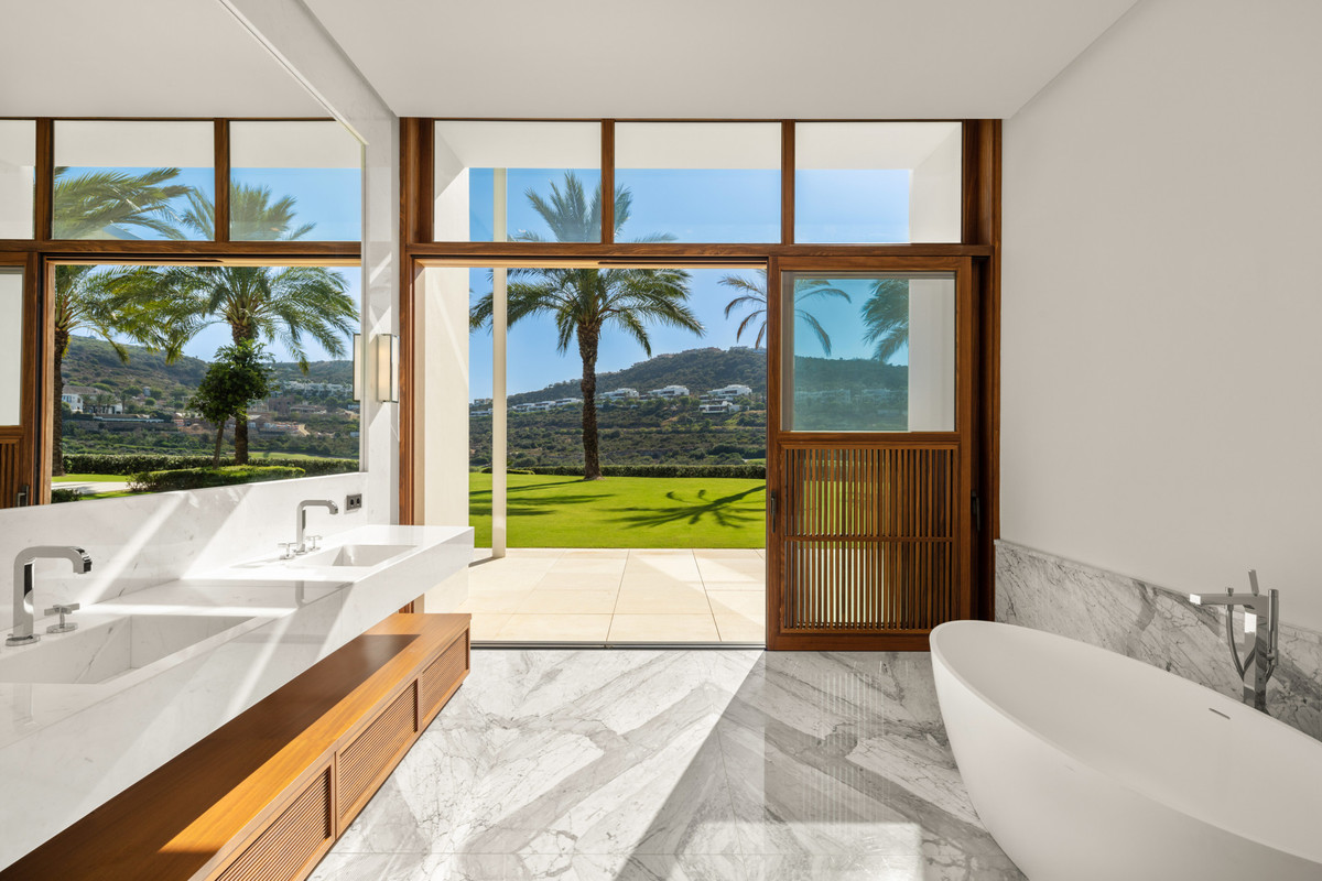 Detached Villa for sale in Casares | 6 bedrooms H5130049