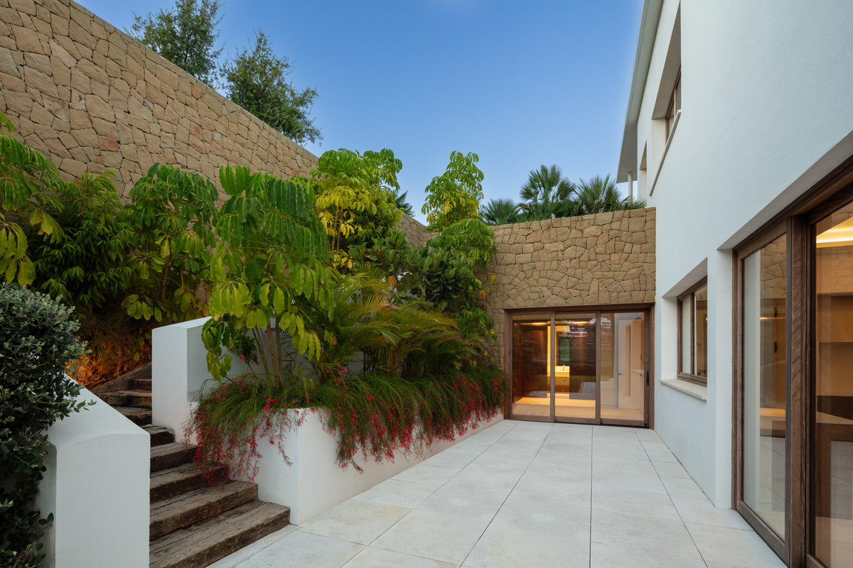 Detached Villa for sale in Casares | 6 bedrooms H5130049