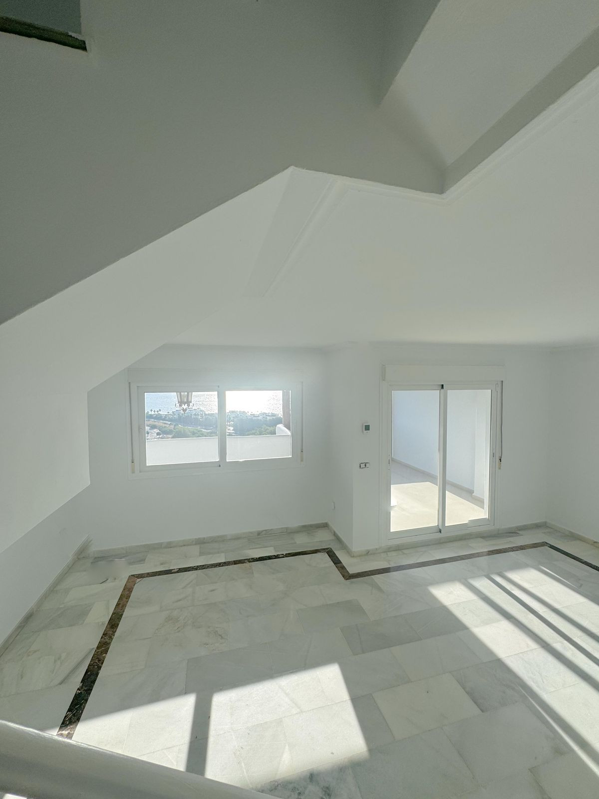 Penthouse Duplex te koop in Casares | 4 slaapkamers H5141815