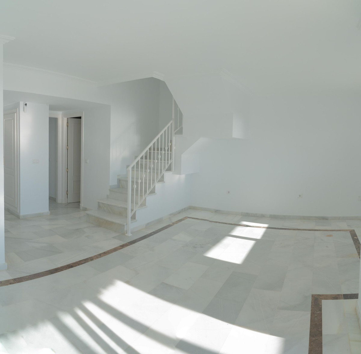 Penthouse Duplex te koop in Casares | 4 slaapkamers H5141815