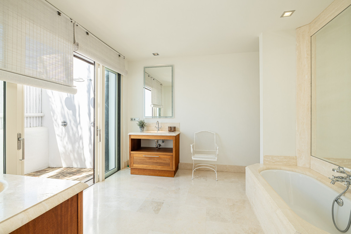 Property main view 44