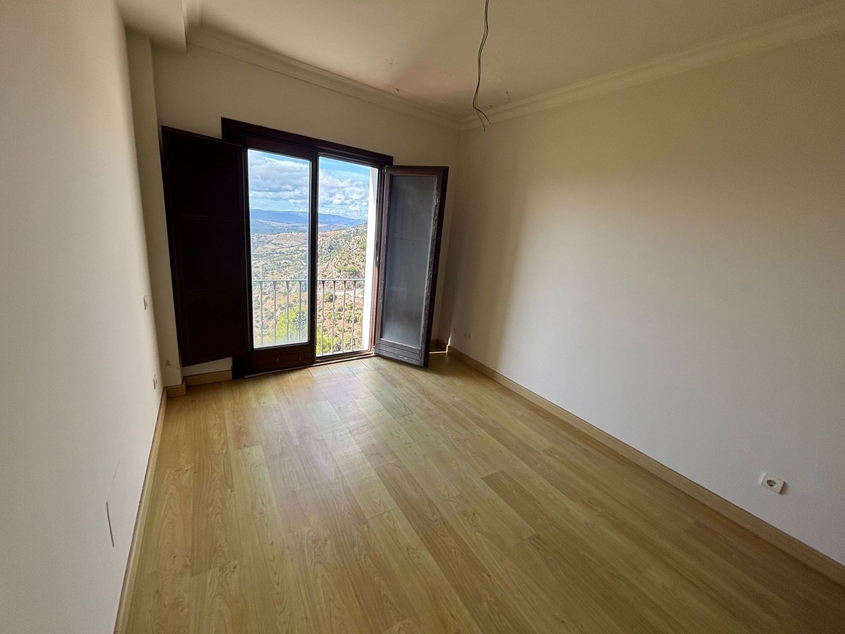 Property main view 23