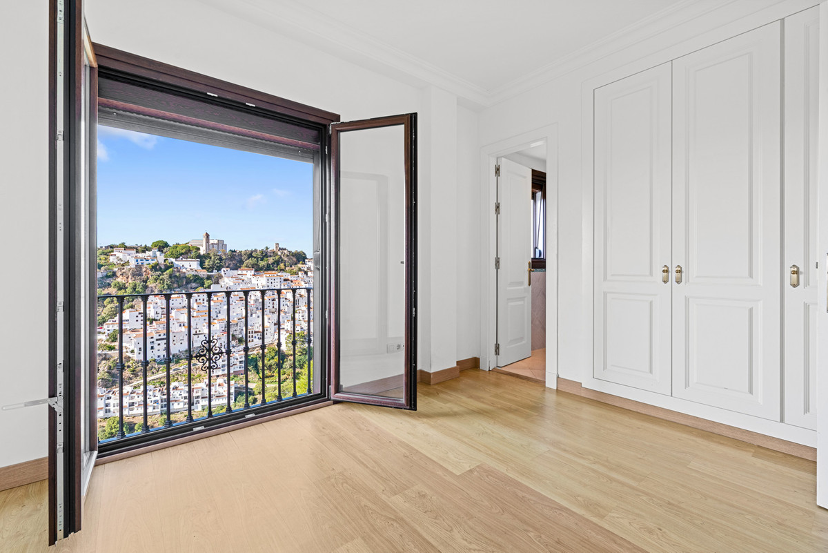 Property main view 12