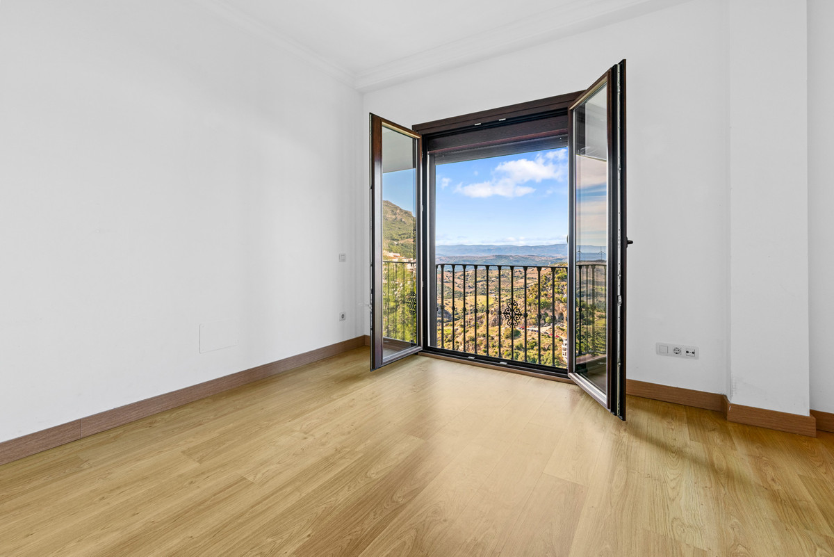 Property main view 26