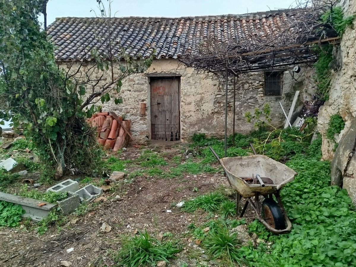 Huis te koop in Casares | 4 slaapkamers H5296756