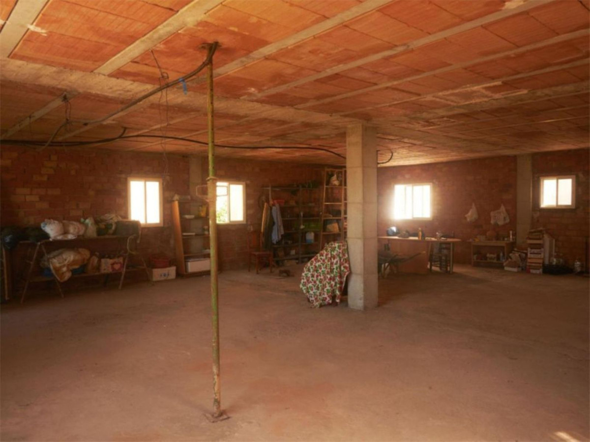 Finca - Cortijo te koop in Casares | 1 slaapkamers H5317441