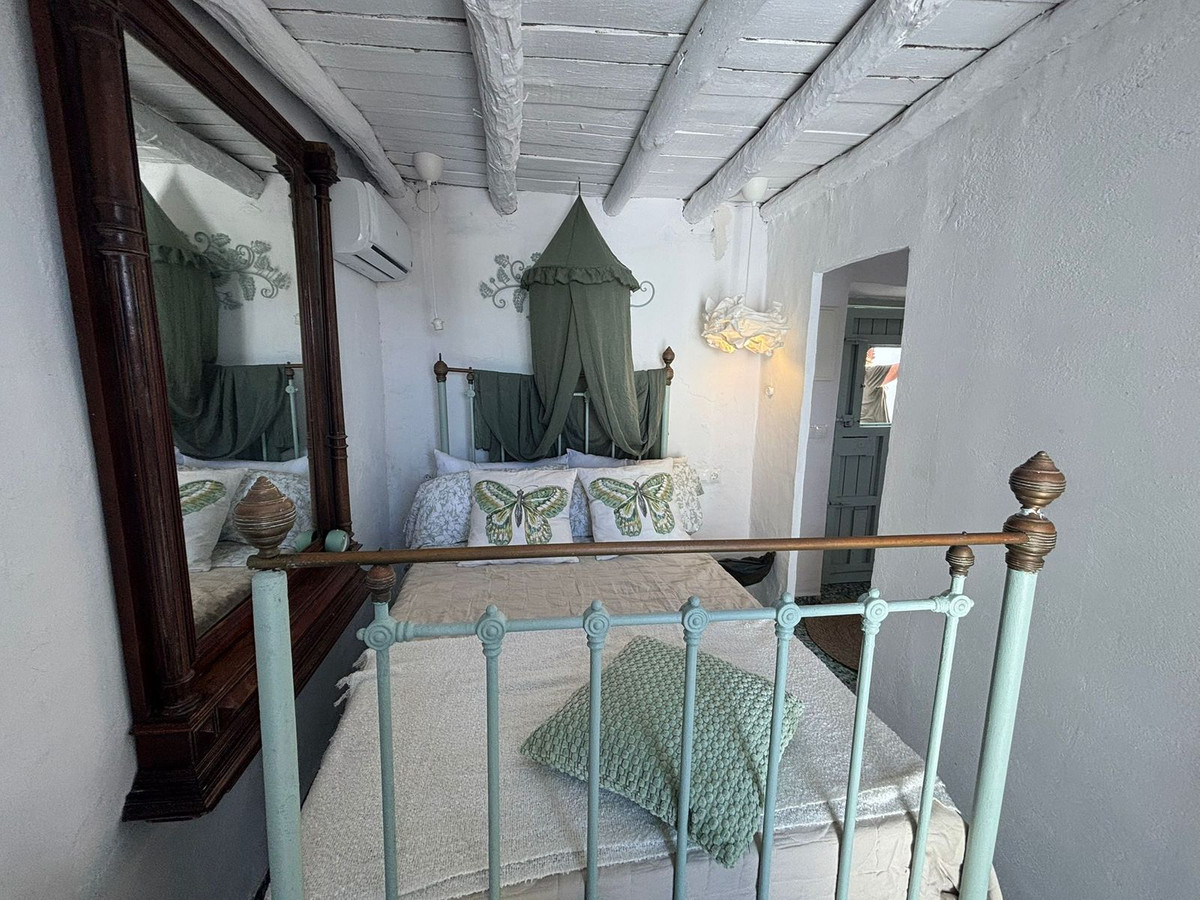 Huis te koop in Casares | 1 slaapkamers H5378899