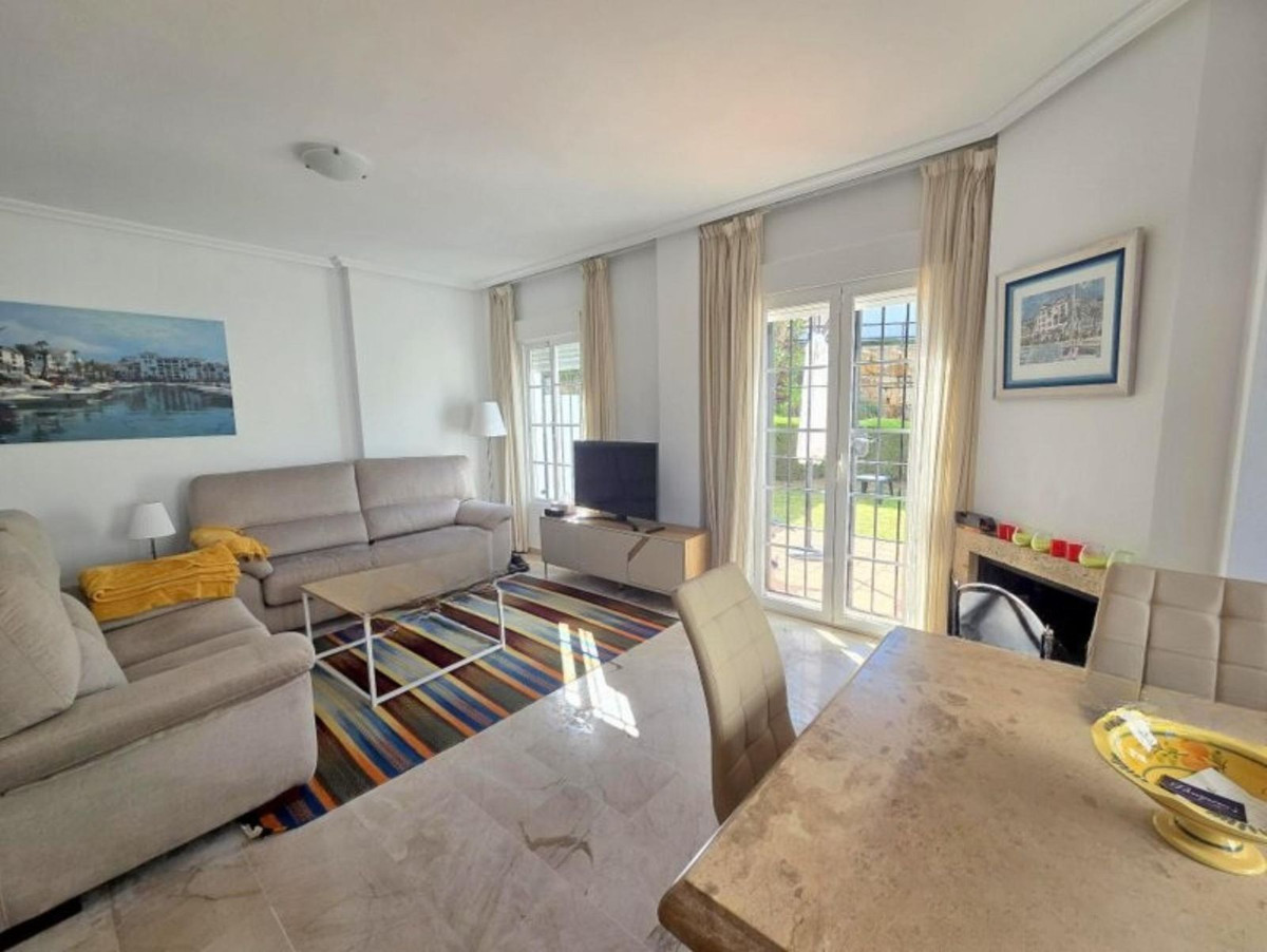 Huis te koop in Casares | 3 slaapkamers H5394304
