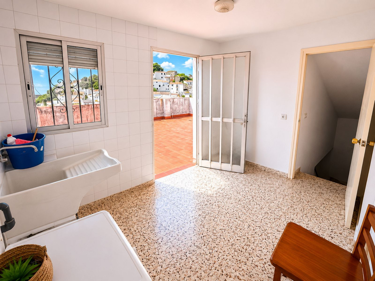 Huis te koop in Casares | 3 slaapkamers H5408017
