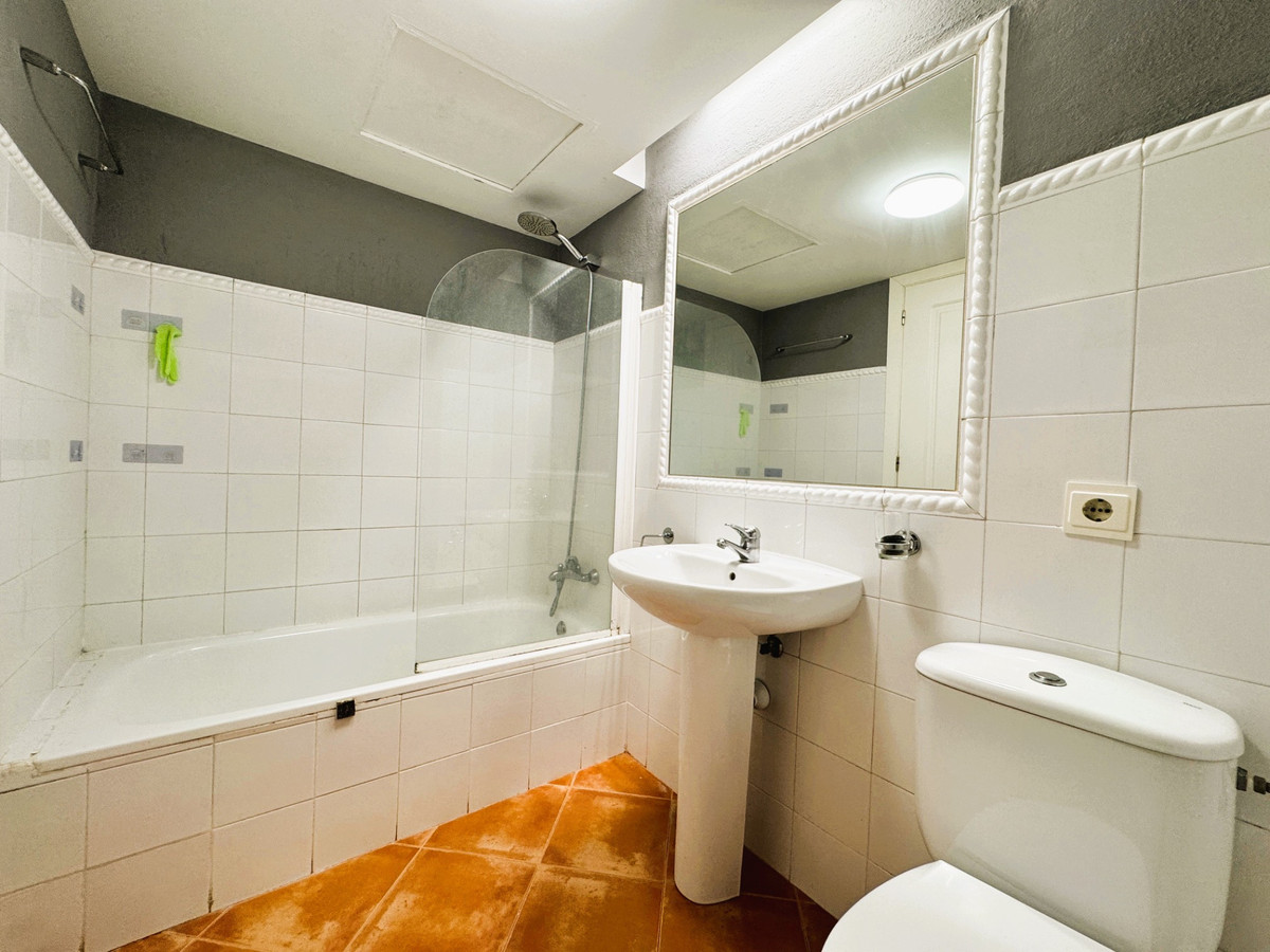 Huis te koop in Casares | 2 slaapkamers H5408632